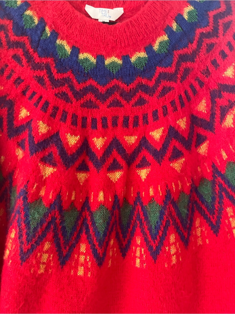Time and Tru Red Fair Isle Crewneck Sweater with Multicolor Yoke - Picture 4 of 6